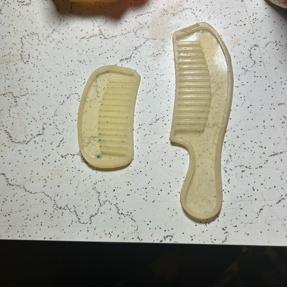 Kids Cream Comb Set